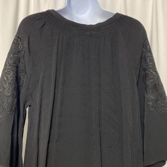 Cupcakes and Cashmere Boho Tunic Dress With Embroidered Sleeve Detail size XS - Picture 4 of 7